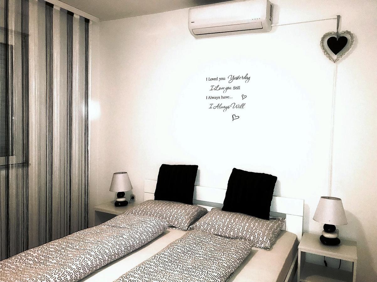 Rooms Deny Mostar Eksteriør bilde